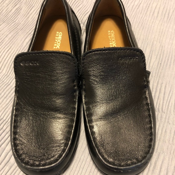 Geox Other - Geox boys leather slip on shoes size 30 EUR